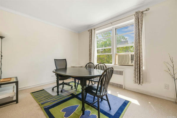 2 beds, 1 bath, $2,850, Unit E8