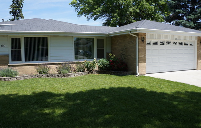 60 E FREMONT AVE