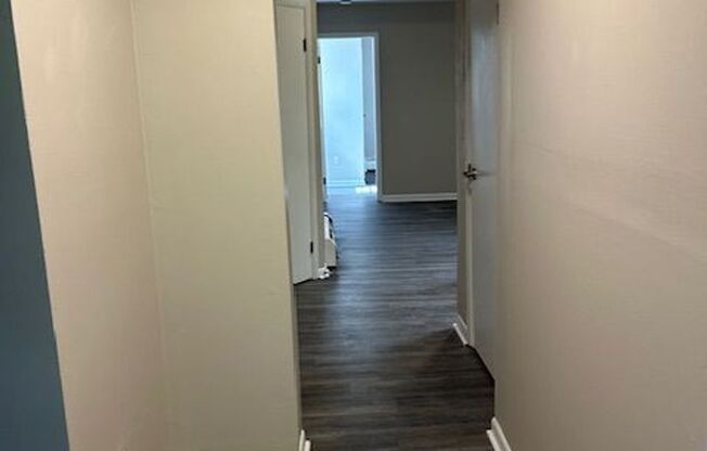 2 beds, 1 bath, $1,295, Unit 2148-4