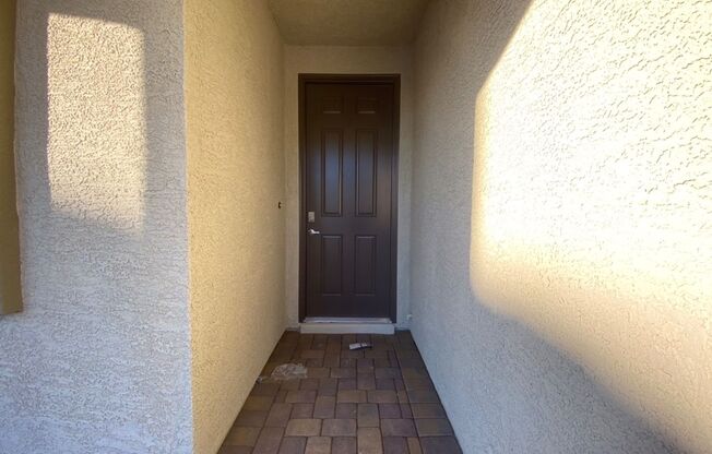 4 BED 2.5 BATH 2 CAR GARAGE,  LARGE CORNER LOT, GATED COMMUNITY IN NORTH VEGAS.