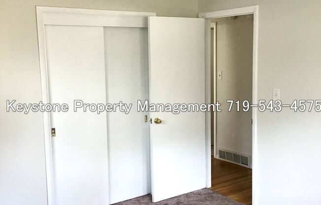 3 beds, 1 bath, $1,600