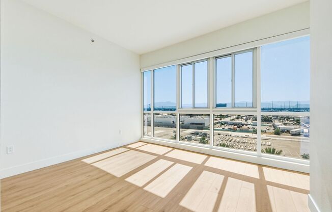 2 beds, 2 baths, $2,850