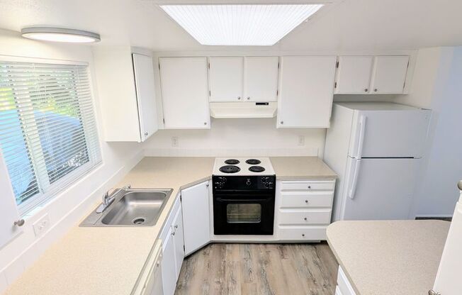2 beds, 2 baths, 942 sqft, $1,800, Unit 1205