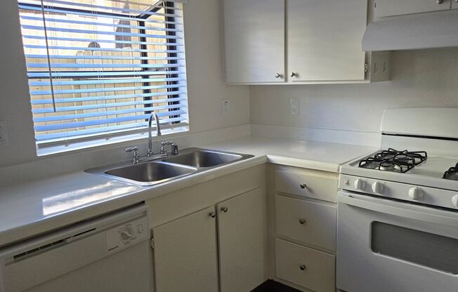 Vista La Mesa Apartments