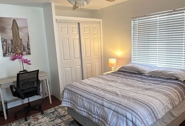 4950 13 Av N St Petersburg FL 33710