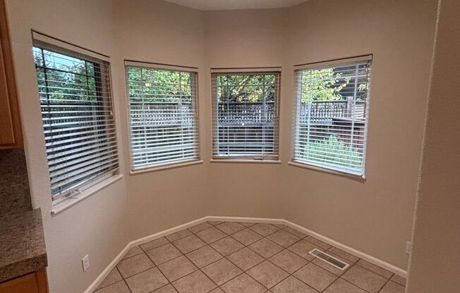 Single level 3 bedroom 2 bathroom Rincon Valley Home with A/C