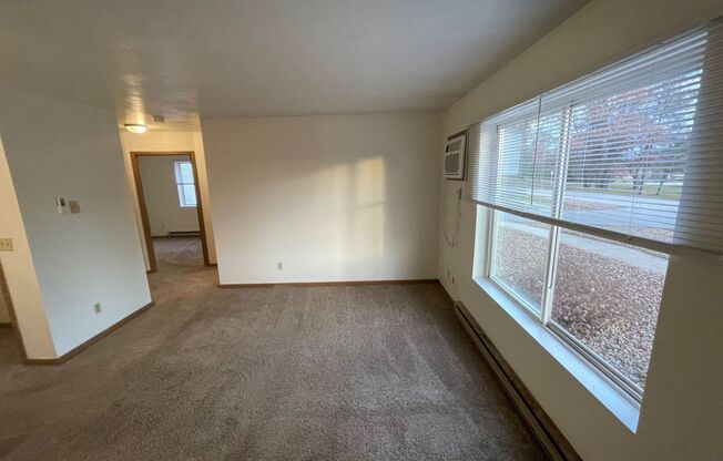 2 beds, 1 bath, 672 sqft, $795, Unit 50602