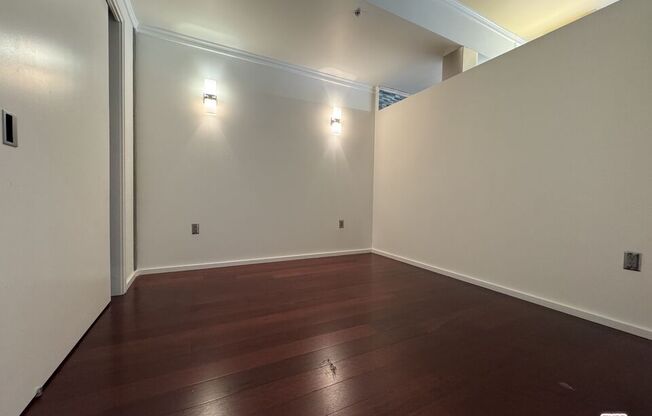 1 bed, 1 bath, 840 sqft, $2,600, Unit 910