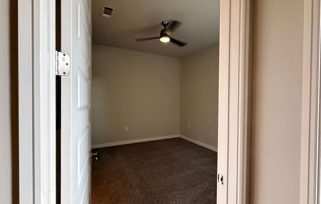 1 bed, 1 bath, 946 sqft, $2,316, Unit 222