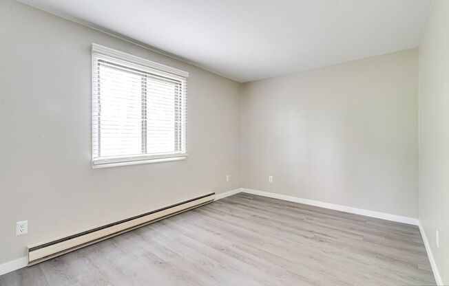 1 bed, 1 bath, 600 sqft, $899, Unit 855 - 02