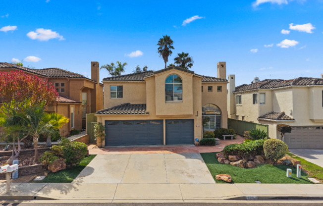 1542 SAPPHIRE LN