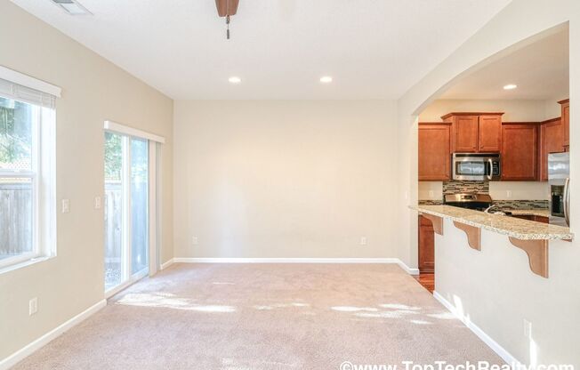Lovely Home In A Excellent Location! 4 Bedrm 2.5 Bath **PET FRIENDLY!**