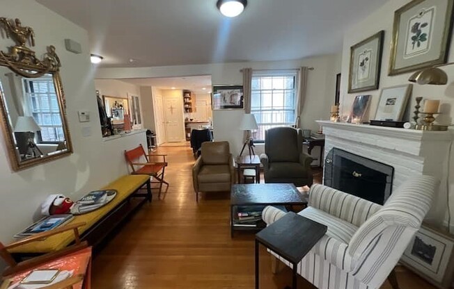 61 W Cedar St 5