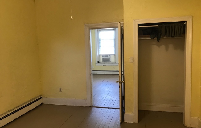 1 bed, 1 bath, 550 sqft, $1,095, Unit C