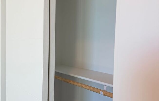 2 beds, 2 baths, 816 sqft, $4,320, Unit 609