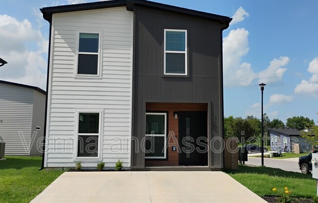 1100 INDIANA AVE