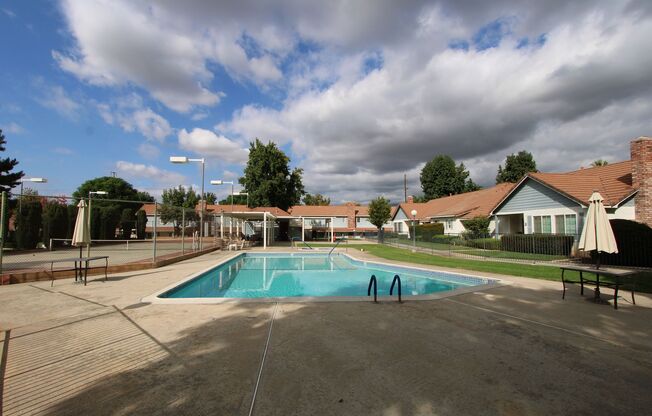 Two-Story 3-Bedroom Condo in Redlands!