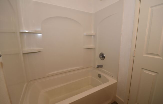 2 beds, 2 baths, $1,840, Unit # 184