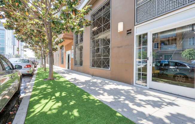 Pet-Friendly Community with Turf Area at Allegro at Jack London Square, 240 3rd Street, CA