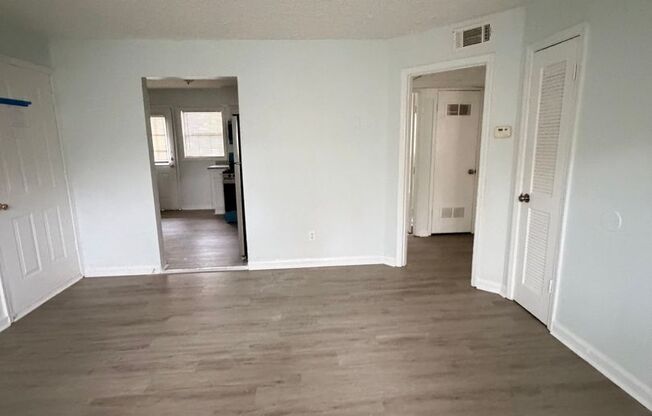 2 beds, 1 bath, $1,395, Unit 3230-15