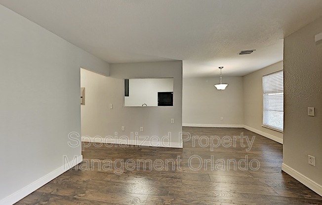 3979 VERSAILLES DR