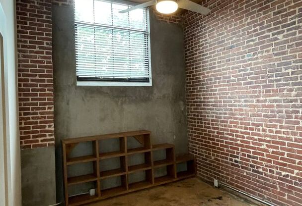 3 beds, 2 baths, 1,342 sqft, $2,058, Unit Bay 5 Unit 123