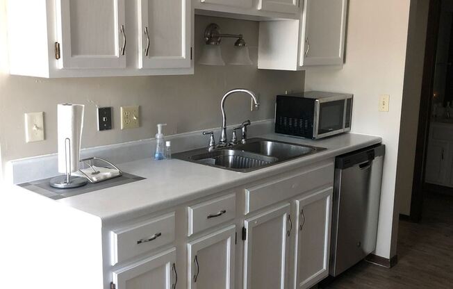 Unique and Newly Renovated 1,2 and 3 bedroom apartment homes!