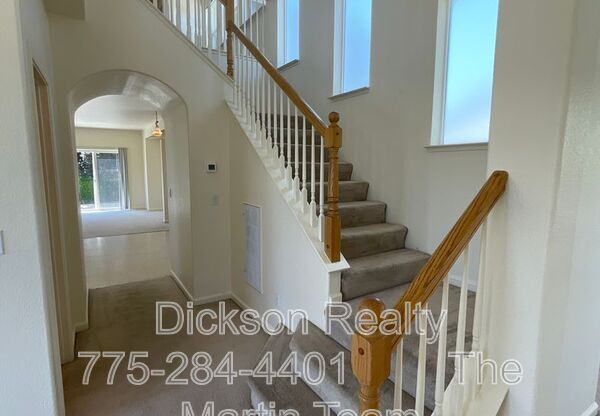 5707 Rainier Peak Dr