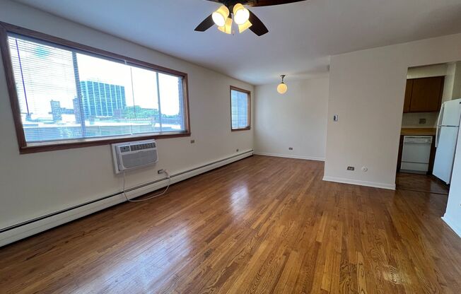 1 bed, 1 bath, 675 sqft, $1,975, Unit 417-308