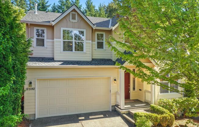 Beautiful 5 Bed, 3 Bath Rental Home in Bethany!