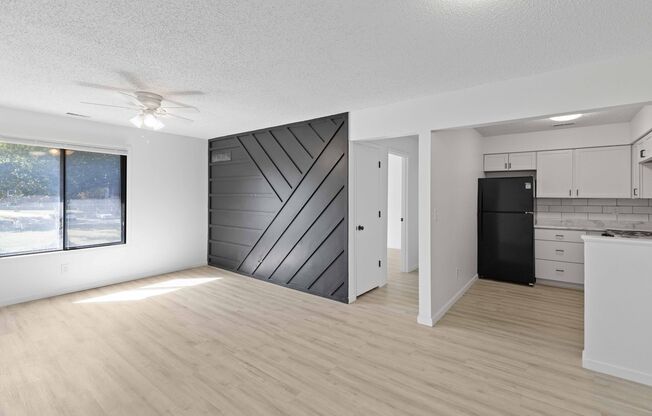 1 bed, 1 bath, 700 sqft, $807, Unit 5345-304