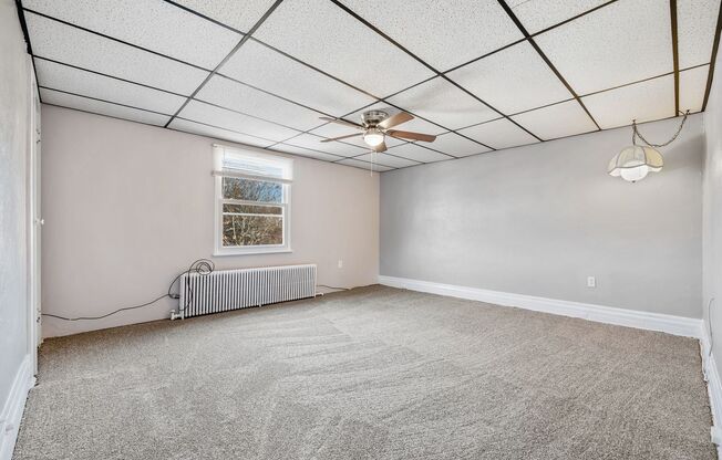 Updated 3 bedroom in Elliot Minutes from the West End Overlook!