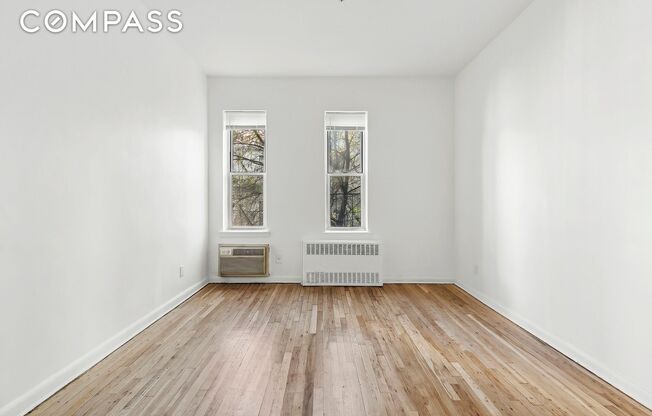 Studio, 1 bath, $2,300, Unit 4F