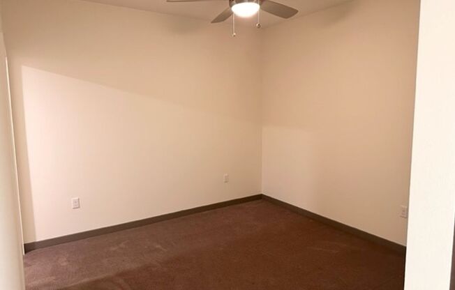 Studio, 1 bath, 524 sqft, $2,375