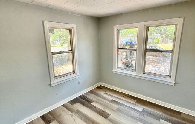 Huge 3BR/1BA Home With Large Yard, Covered Porch, Shed For Storage.