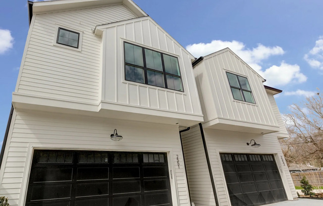 The Grove at Oak Forest Apartments