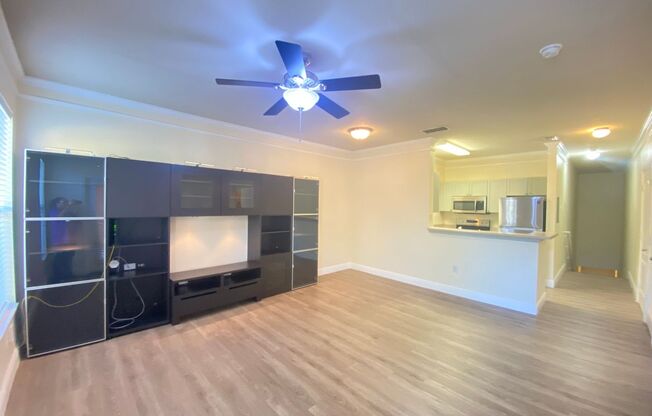 1 bed, 1 bath, $1,599, Unit UNIT 206