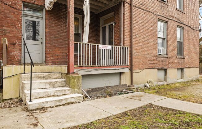 1 bed, 1 bath, 582 sqft, $895, Unit 11