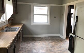 1 bed, 1 bath, 1,000 sqft, $825, Unit Up