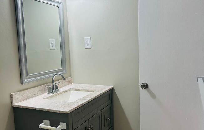 2 beds, 1.5 baths, 1,200 sqft, $1,350, Unit 513 Toombs St Unit 06