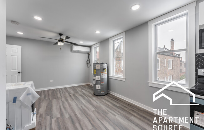 1503 W 19 ST