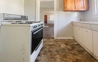 2 beds, 1 bath, $1,050