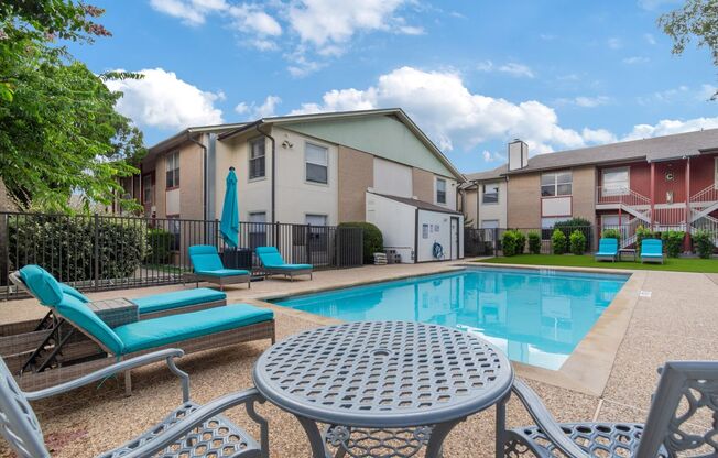 2 beds, 2 baths, $1,470, Unit D-7