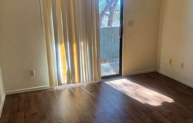 1 bed, 1 bath, 568 sqft, $850, Unit 2203