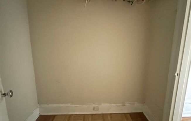 Studio, 1 bath, 325 sqft, $1,125, Unit 13-03