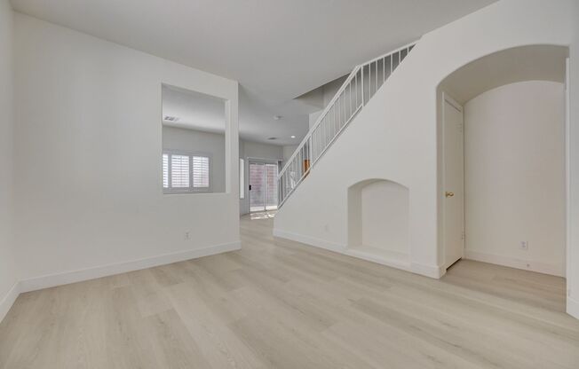 Spacious 3-bedroom with huge loft, 2.5-bath home located in the gated Stonecliff community