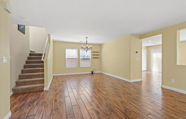 Exceptional Summerlin 4-Bedroom Residence with Spacious Living & Entertaining Areas