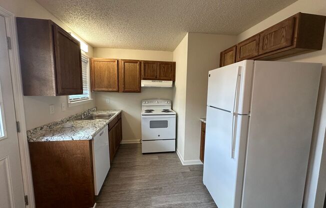 2 beds, 1 bath, $850