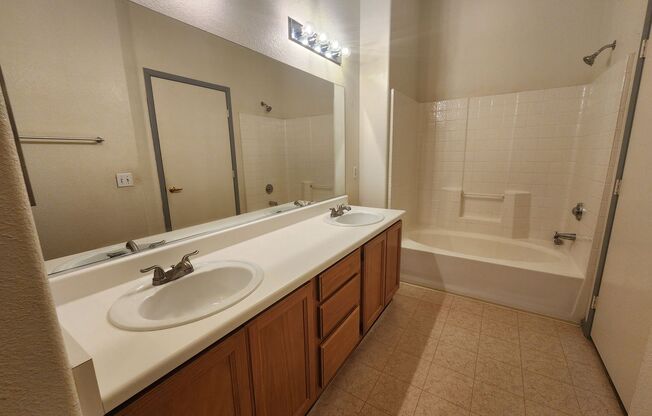 2 beds, 2 baths, $1,500, Unit # 271