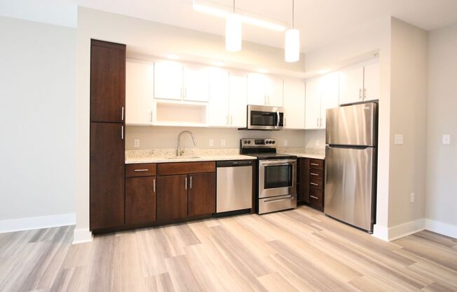 1 bed, 1 bath, 605 sqft, $1,495, Unit APT 517